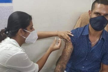 Shikhar Dhawan receives the first dose of COVID-19; urges fans to get vaccinated as soon as possible