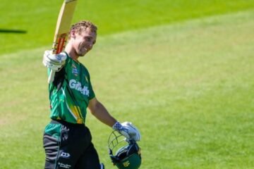 WATCH: Central Stags star Dean Cleaver hits fastest T20 century in the Super Smash 2021-22