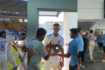 WATCH: Standing ovations and thunderous claps greet Yashasvi Jaiswal in the Indian dressing room